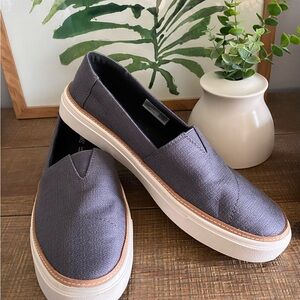 TOMS PARKER SLIPONS